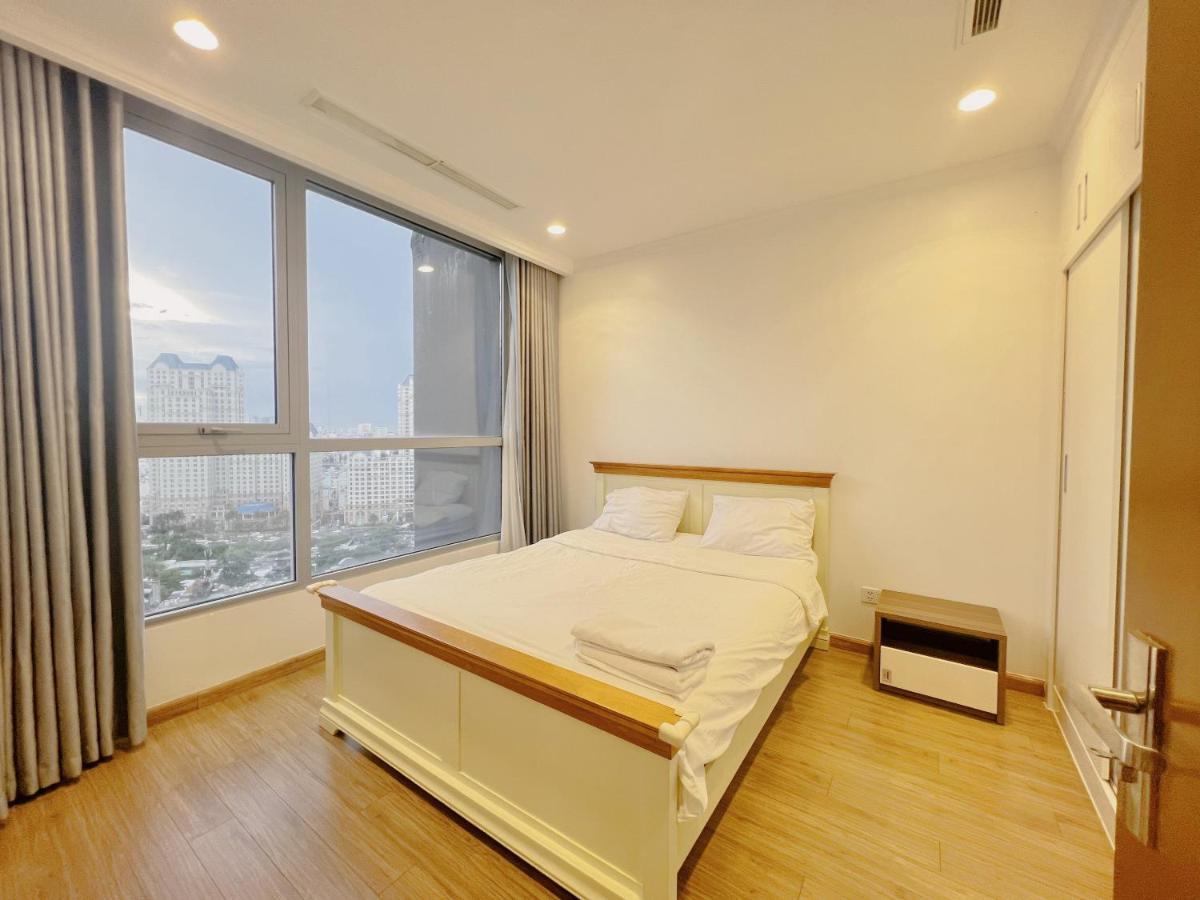 Vinhomes Landmark 81 - Luxstay Condotel Khách sạn hẻo lánh *