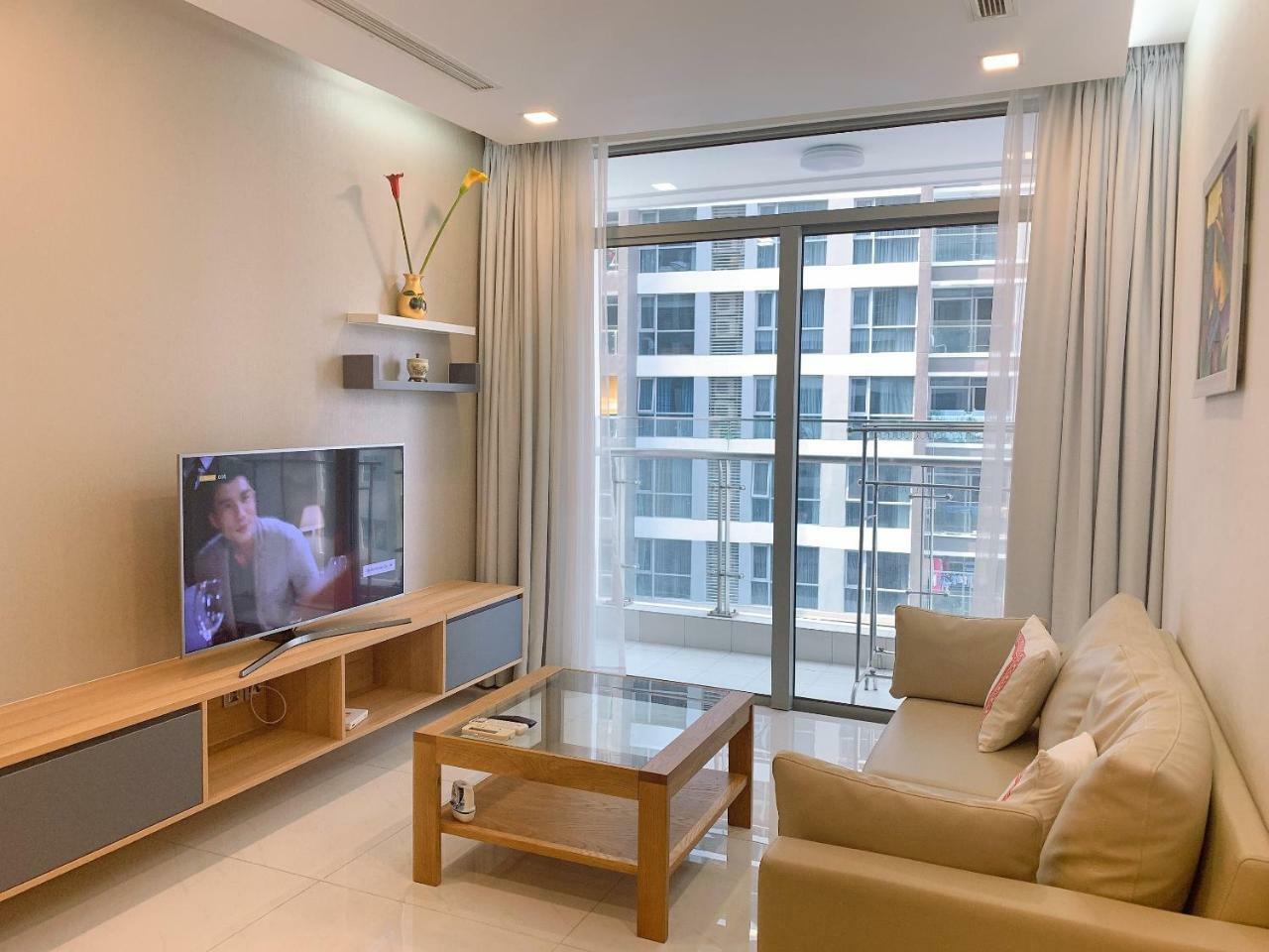 Khách sạn hẻo lánh Vinhomes Landmark 81 - Luxstay Condotel *